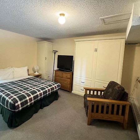 The Griz Inn By Park Vacation Management Fernie Exterior foto