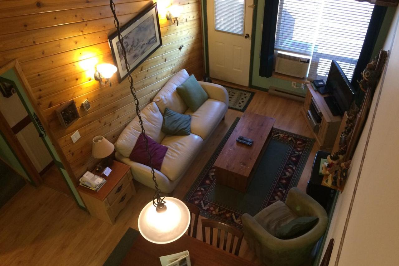 The Griz Inn By Park Vacation Management Fernie Exterior foto