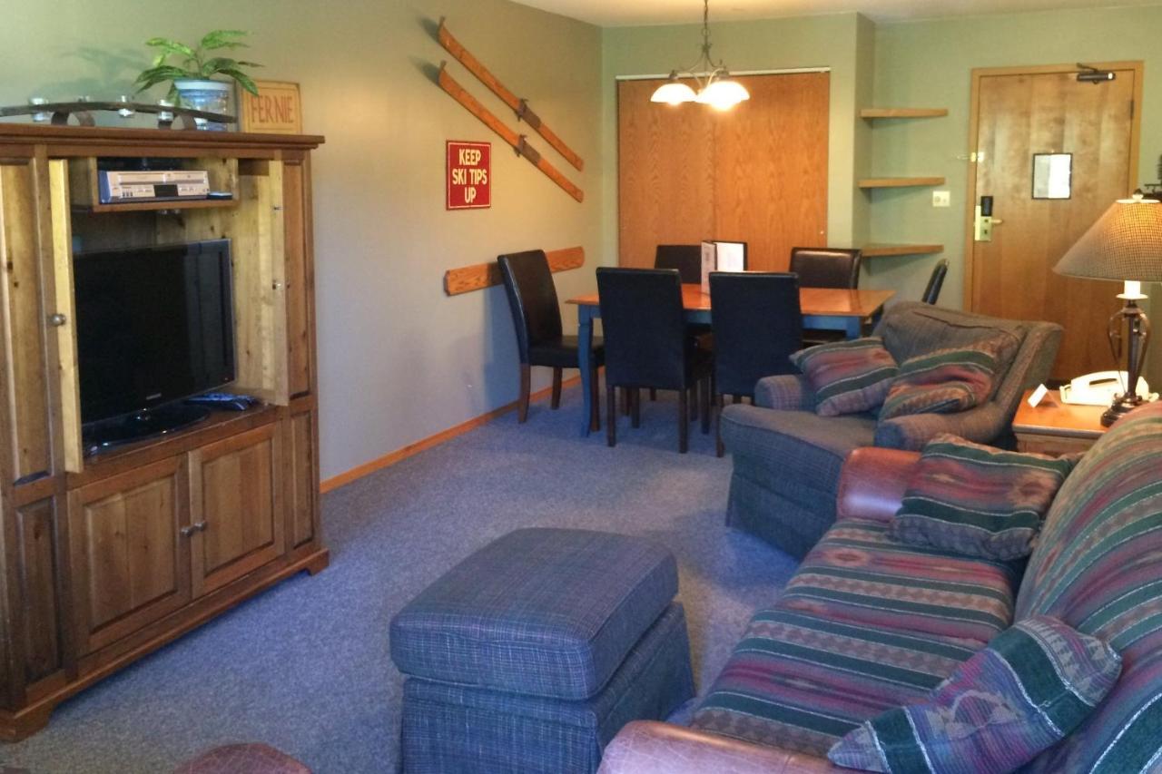 The Griz Inn By Park Vacation Management Fernie Exterior foto