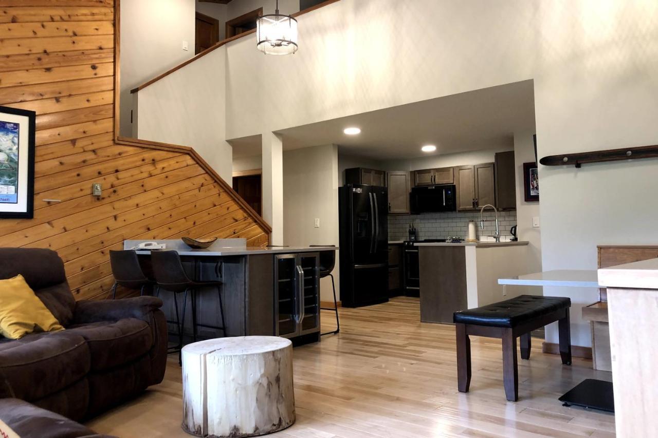 The Griz Inn By Park Vacation Management Fernie Exterior foto